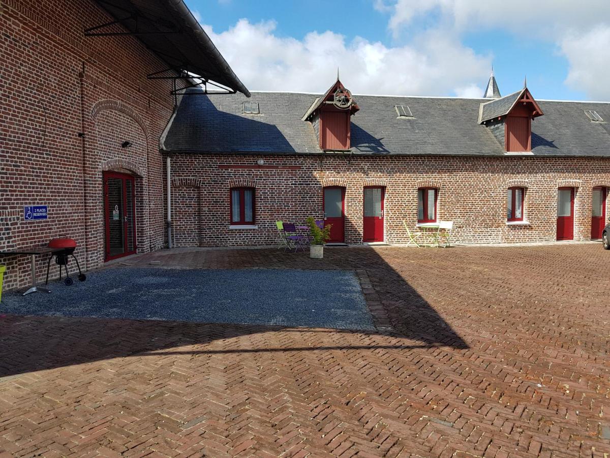 Au Petivall Studio Achicourt Luaran gambar